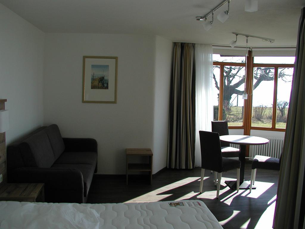 Strandhaus Hagnau Hotel Exterior photo